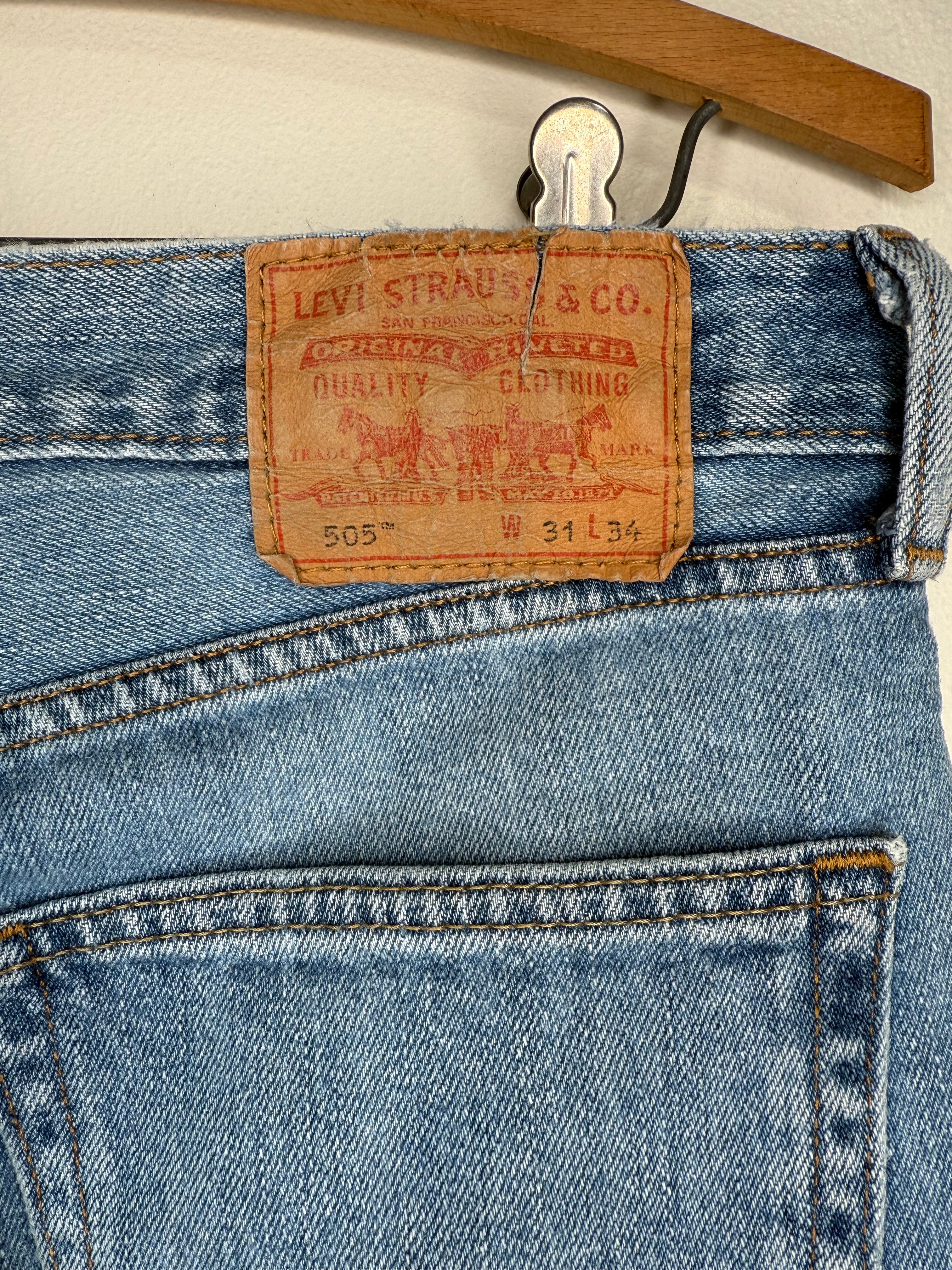 00s LEVI'S 505 MEDIUM WASH (31x34)