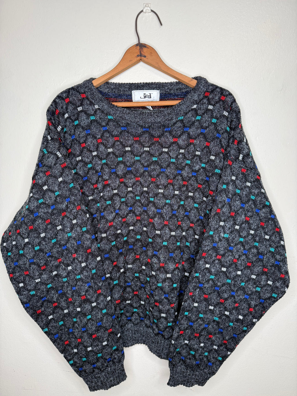 GEOMETRIC HEAVYWEIGHT SWEATER