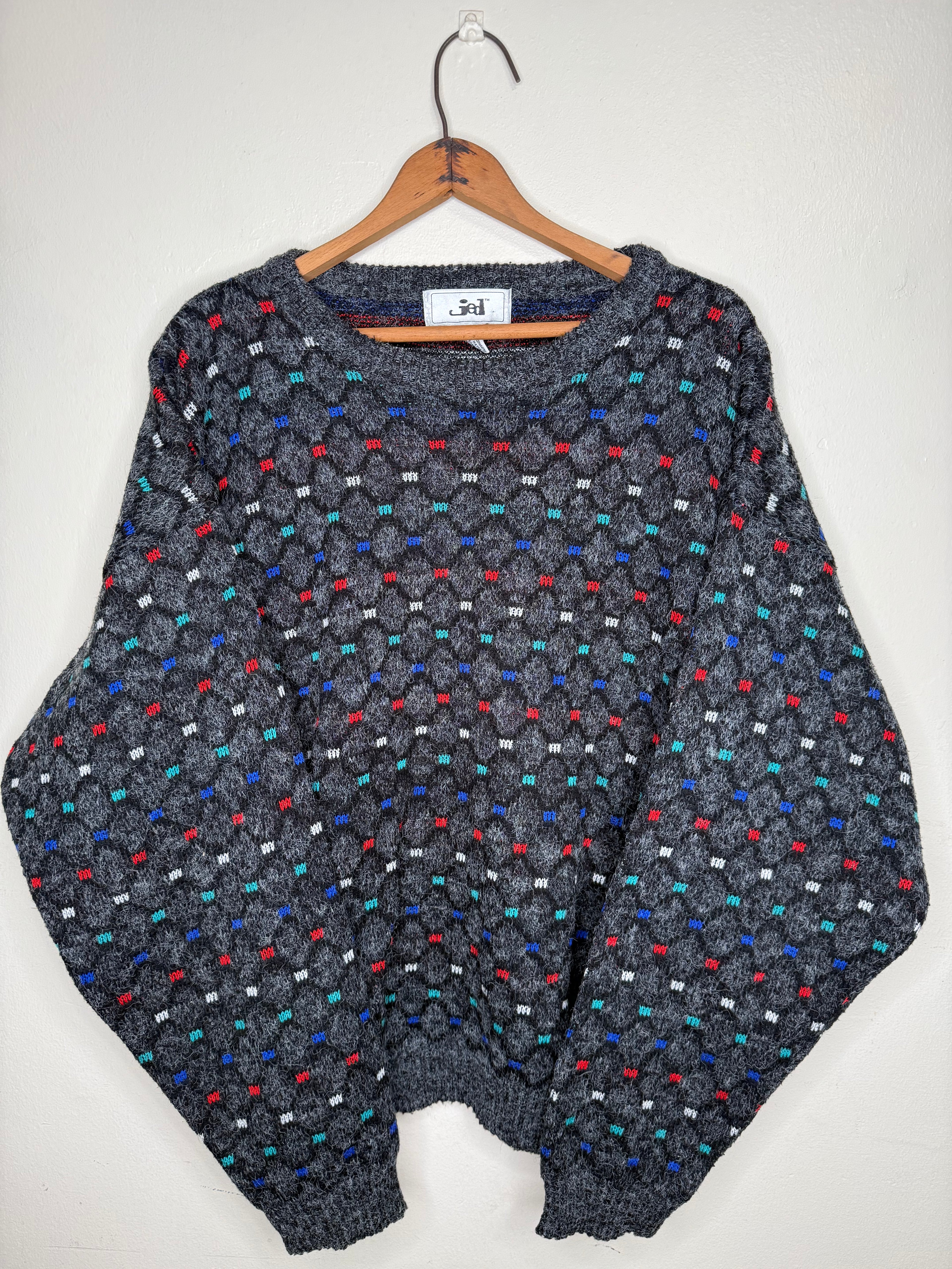 GEOMETRIC HEAVYWEIGHT SWEATER