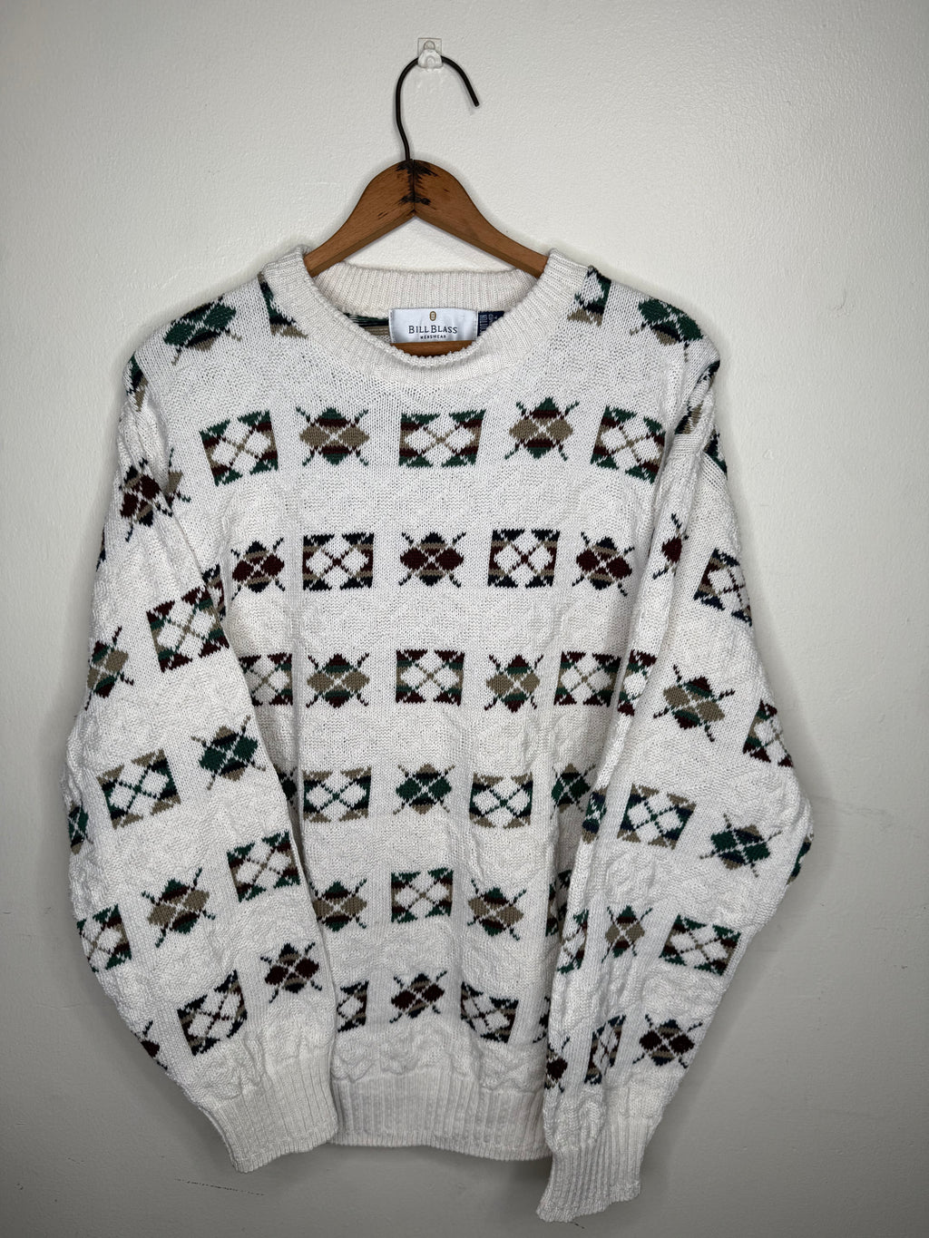 BILL BLASS KNIT SWEATER