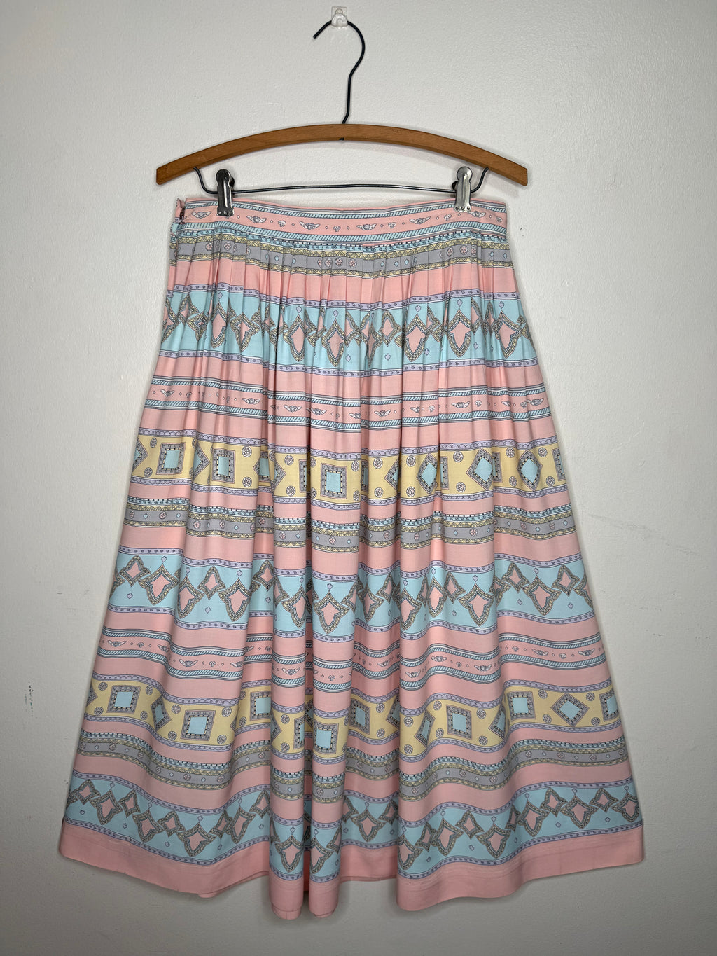 PINK PASTEL VINTAGE PATTERNED MIDI SKIRT