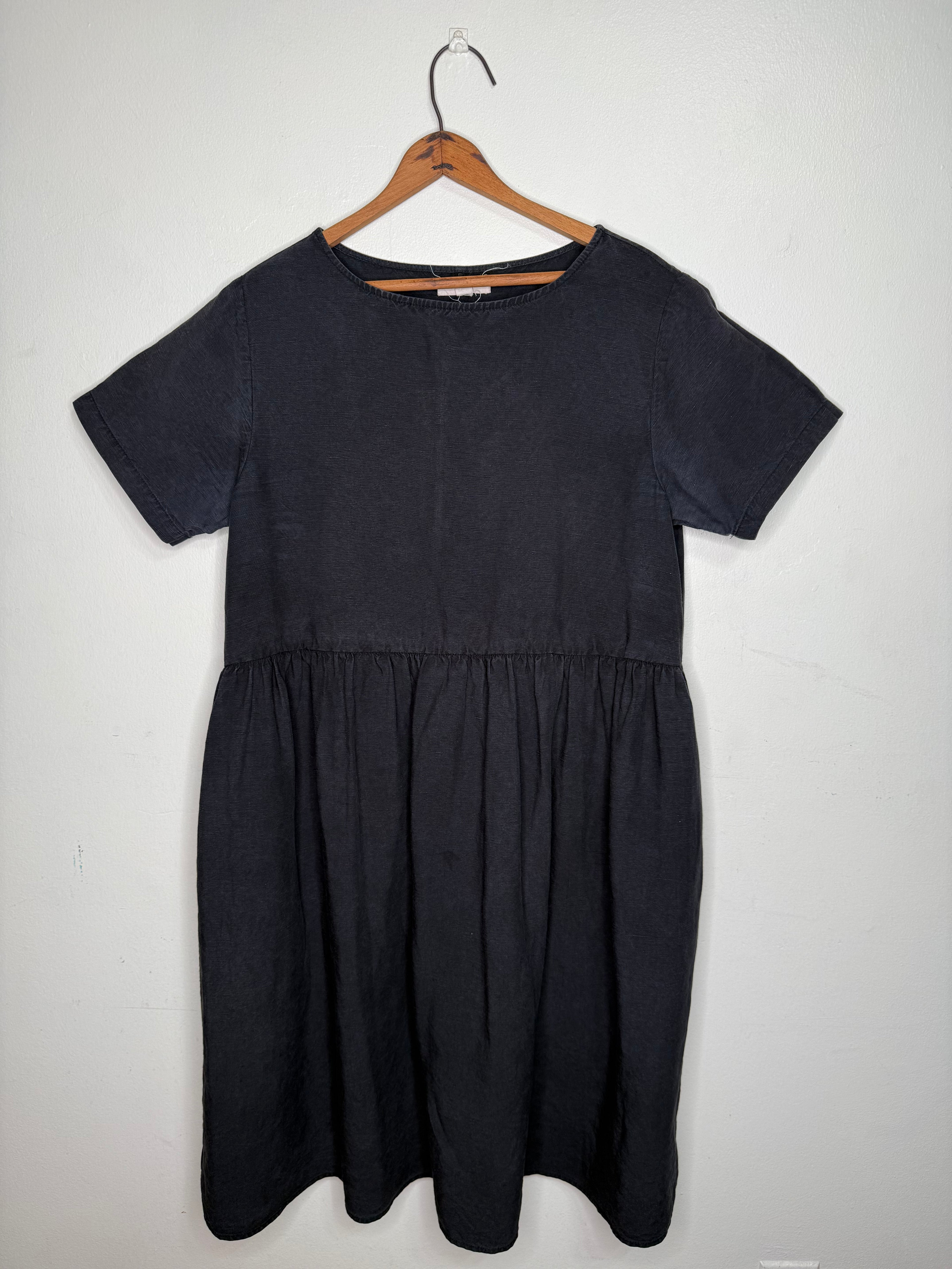 LINEN DRESS