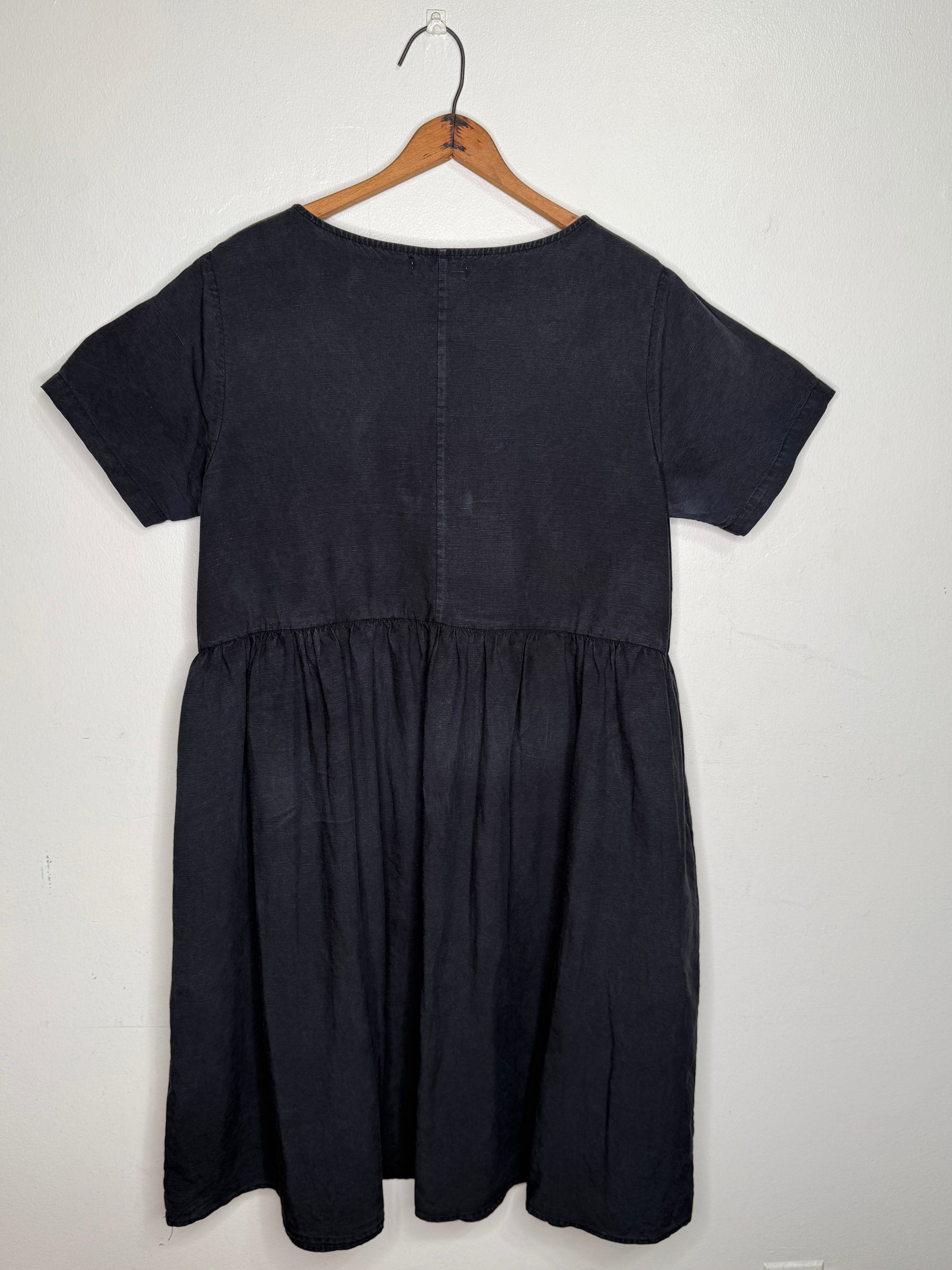LINEN DRESS